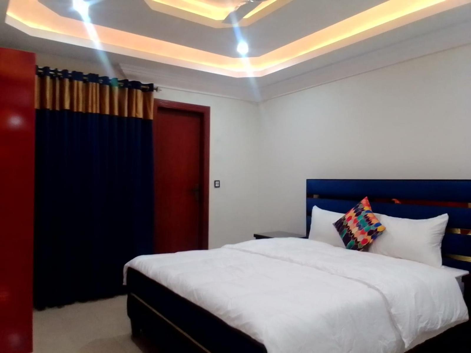 Royal Galaxy Hotel & Residence - Near Islamabad International Airport & Motorway Eksteriør billede