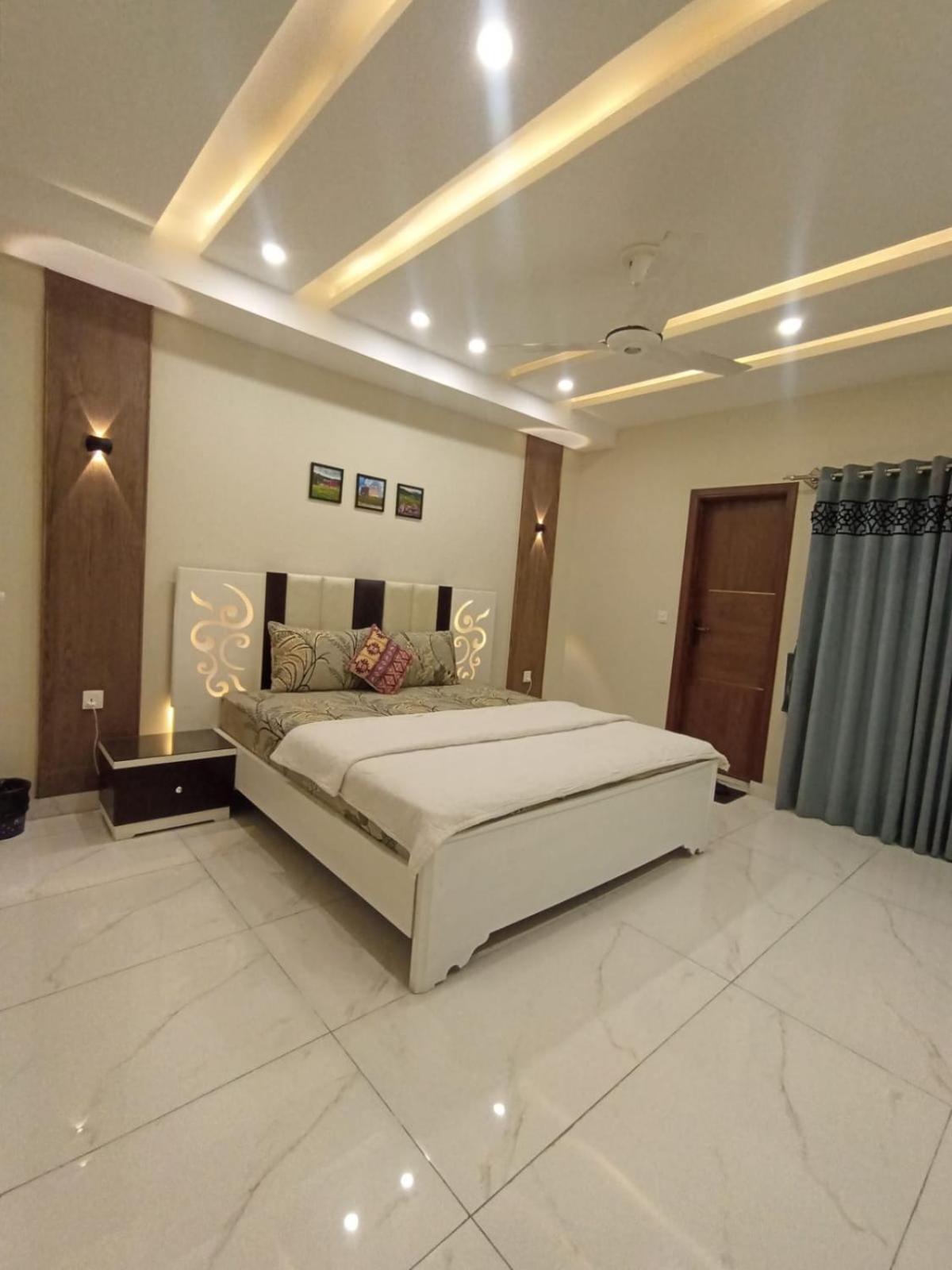 Royal Galaxy Hotel & Residence - Near Islamabad International Airport & Motorway Eksteriør billede