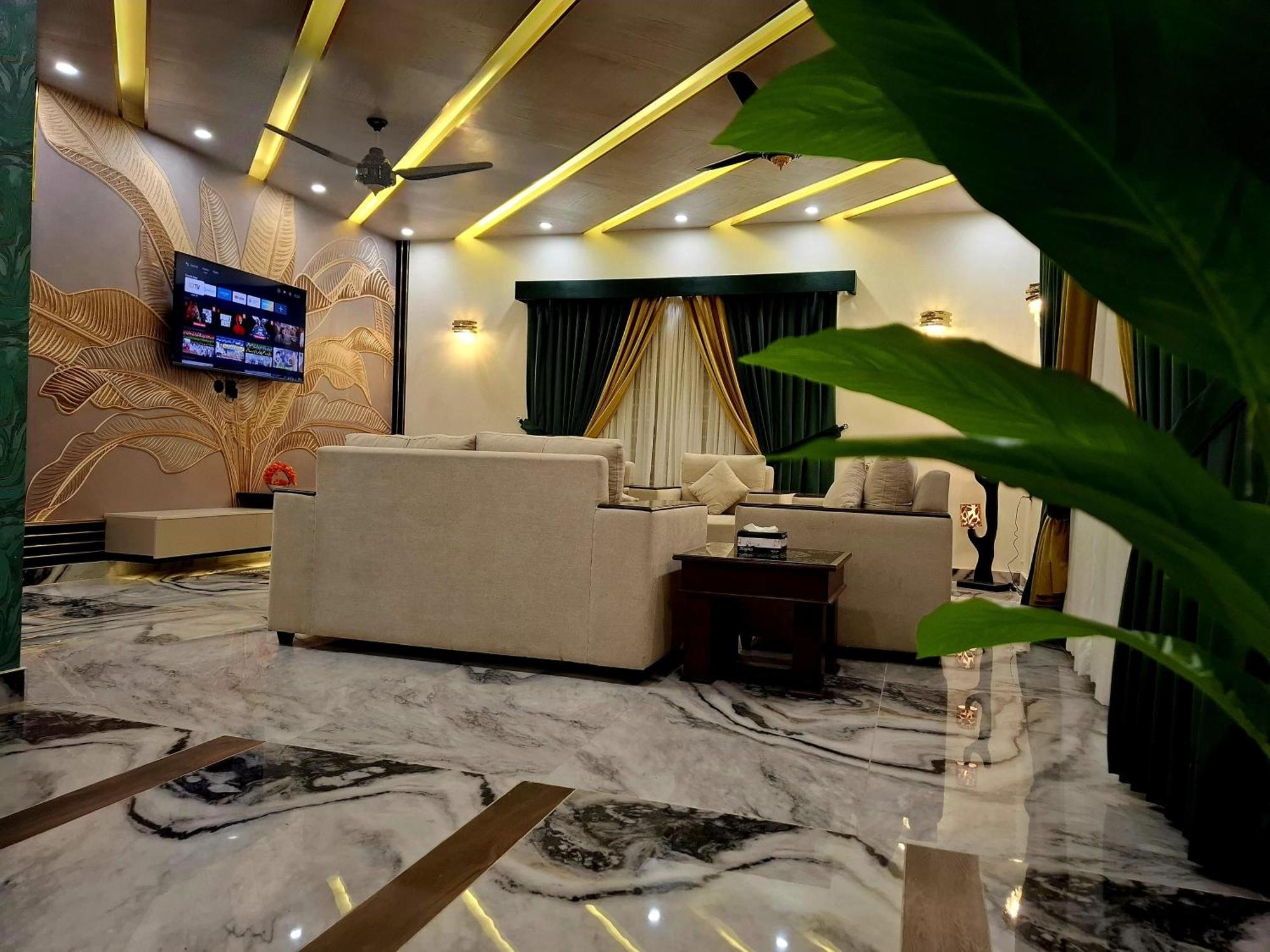 Royal Galaxy Hotel & Residence - Near Islamabad International Airport & Motorway Eksteriør billede