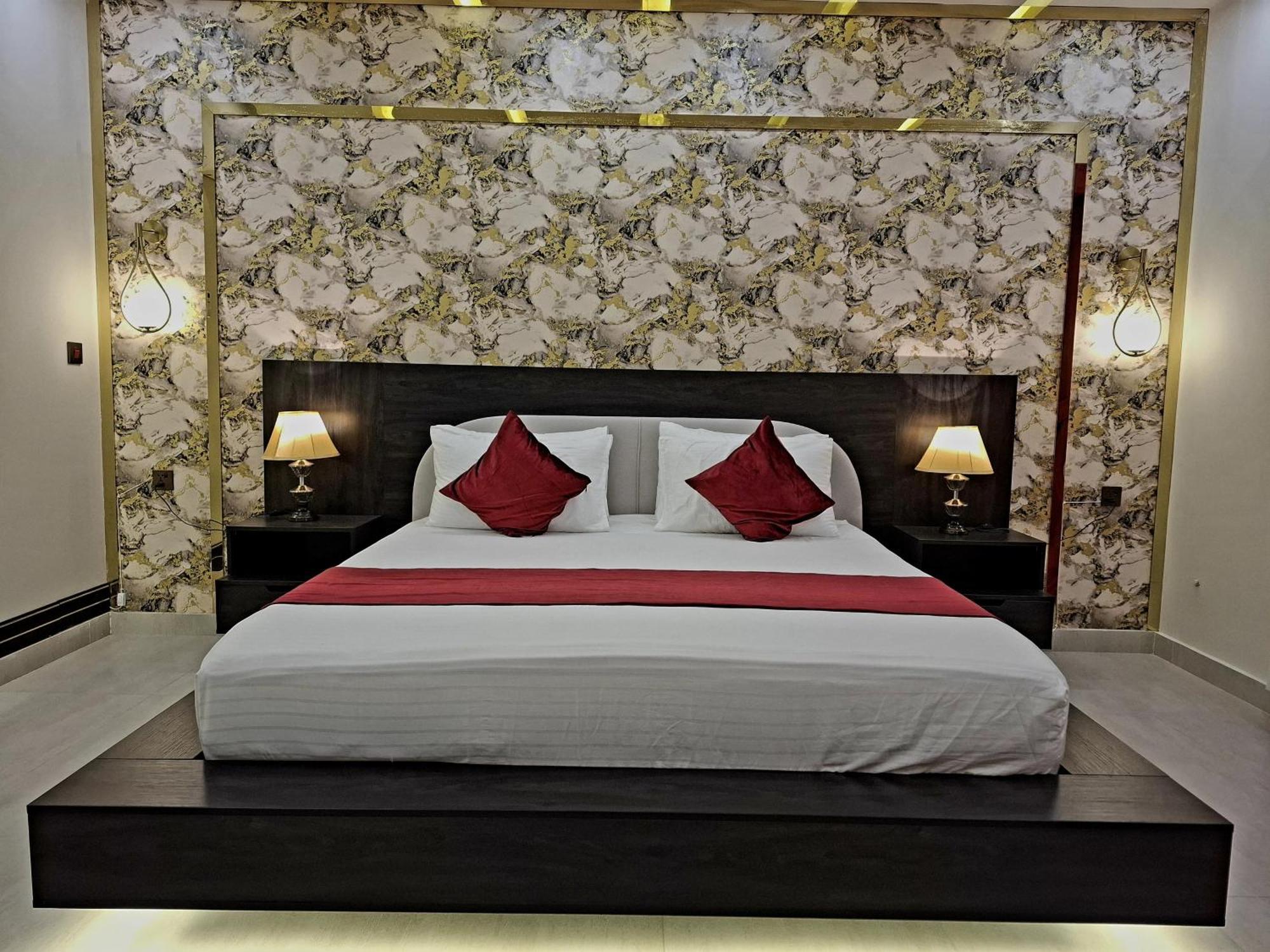 Royal Galaxy Hotel & Residence - Near Islamabad International Airport & Motorway Eksteriør billede